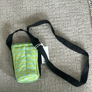 NWT Baggu puffy water bottle sling